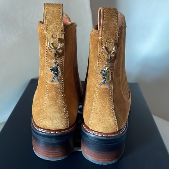 Coach suede ankle boots size 7 - Picture 3 of 10